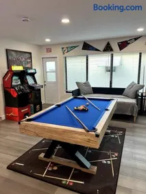 Modern Tropical Oasis with Arcade, HotTub & MiniGolf - Image 5