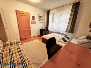 Rosehill Residence Apartment - Image 3