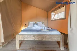 Luxury Glamping at Stags Head - Image 2