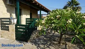 House Georgos at Afrathias Beach - Image 3