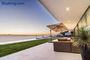 Villa Alkaram de lujo con vistas panorámicas al mar - Image 4
