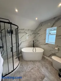 Business or Bliss - Stylish Lincolnshire Retreat - Image 4