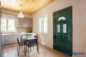 Billy's Luxury Apartment - Image 1