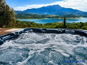 Villa Del Lago By Solymar Properties - Image 4