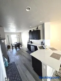 StarLuxe Stay and Play - Image 4
