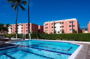 Suites Santa Barbara - Image 2