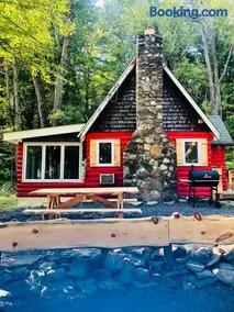 Bear Chalet - Relaxing Getaway - Image 1