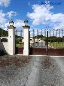 La PETITE MAISON - Image 2