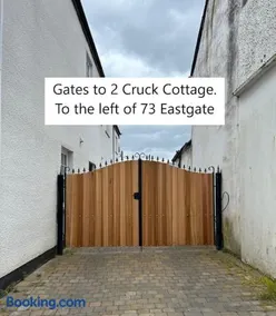 2 Cruck Cottage, Cowbridge - Image 5