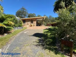 Coffs Coast Mountain Retreat Cabin 1 - Image 1