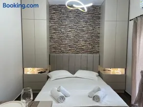 Magdalene's Premium Apartments - Image 5