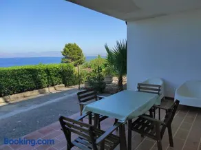 Bellavista Apartments - Image 1