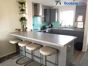 Aisla Cottage • East Cowes • Isle of Wight - Image 2
