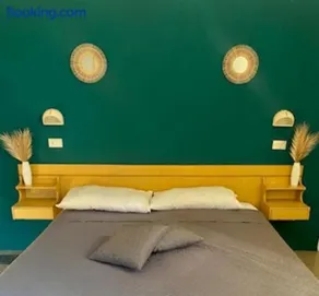 K2 Hotel - Image 3