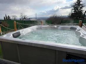 A-Frame Wellness Villa with Private Pool, Sauna & Jacuzzi near Belgrade - Image 3