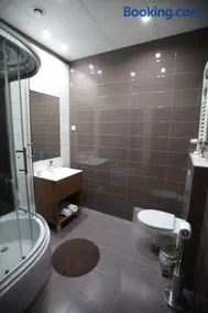 Villa B&B nocleg przy Centrum Zdrowia Dziecka - Warszawa Międzylesie Wawer blisko CZD - Image 2