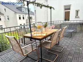 SuperHosts ZENTRUM - Parkplatz - TERRASSE - King-Bett - NETFLIX - Image 2