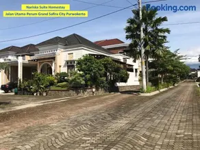 Nariska Suite Homestay Purwokerto - Image 3