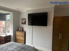 Two the Manor Born 3 bedroom house - Image 3
