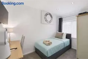 Nottingham Home 4 Bedrooms sleeps 7 city hospital - Image 5