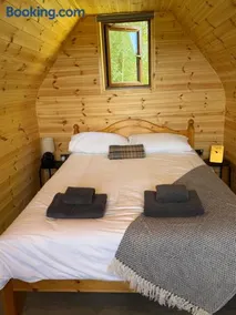 Hill View Glamping Hut - Image 2