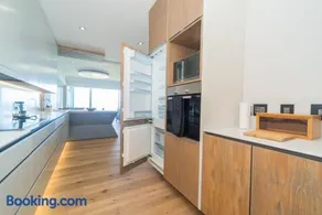 Bayview 303 - Image 4