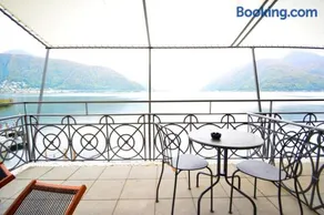 Lac Hotel - Image 4