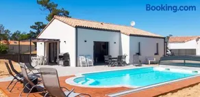 Villa avec piscine privée à Saint-Jean-de-Monts - Image 1