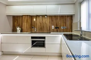 Finest Retreats - Hollies Cottage Oak 3 bed - Image 3