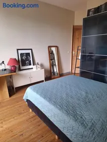 Chambre privée dans une maison ancienne - Image 3