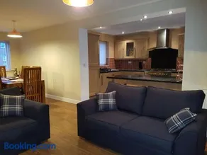 Moorland House - Image 2