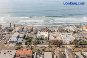 King Suite - 2min Walk to Beach Close to Downtown! - Image 4