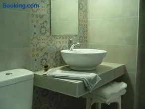 Helena Hotel - Image 5