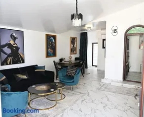 Luxury Home - Image 3
