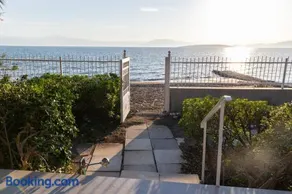 Villa Isabelle on the beach - Image 1