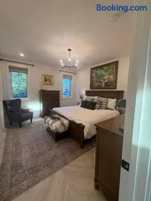 The Rose Retreat - Image 1