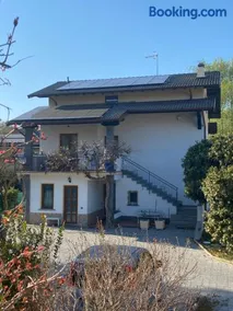 Casa Arnold Apartment with Garden near Lake Maggiore - Image 1