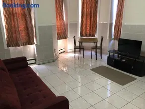 Private 1-bedroom apartment, 15 minutes to New York City Manhattan - Image 2