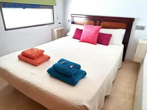 Central & Spacious Miraflores Alicante - Top Rated - Image 3