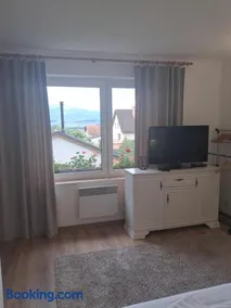 Pod jedľou - Image 2