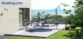 "Petite perle en Haute Ardenne" avec vue sur la vallée, cabine infra-rouge et bain balnéo - Image 2