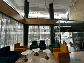 Hotel La Capitale - Image 2