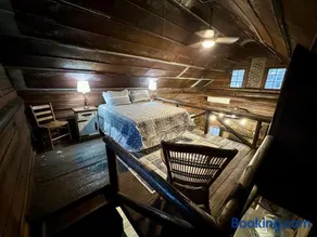 1880 Lake House Log Cabin GAME ROOM - Boat - AC - Image 3