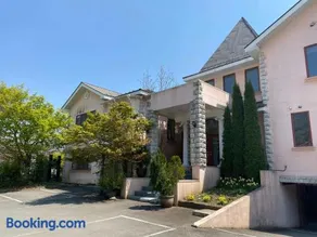 Auberge Mermaid - Image 1