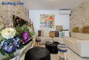 Bale Luxury House - Image 1