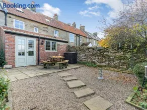 2 Bed in Whitby oc-g0055 - Image 2