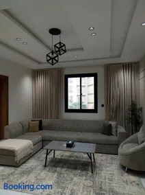 شقة كامله ومطبخ وسط جدة - Image 4