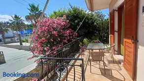 Pandesia Apartments - Image 2