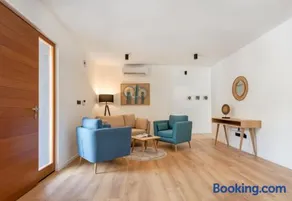 Villa Valpinia Luxury Villa in a Quiet Location with Pool, Sauna, Jacuzzi and Large Garden - Image 4