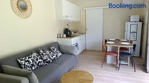 Studio climatisé-terrasse-Netflix-jardin à 10 min de Cassis - Image 2
